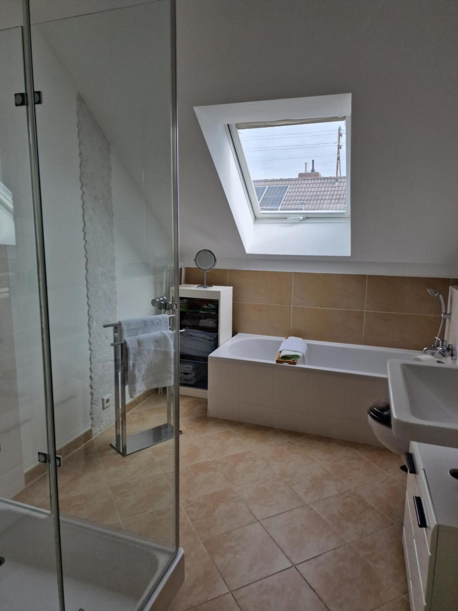 Ferienwohnung Rosenbluete Neustadt an der Weinstraße Exterior foto
